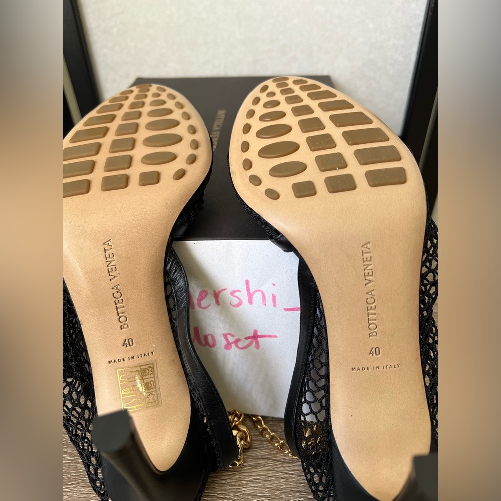 NEW in Box Bottega Veneta Sz 10 / EU 40 Stretch Chunky Chain Pumps Mesh Leather - Picture 11 of 12